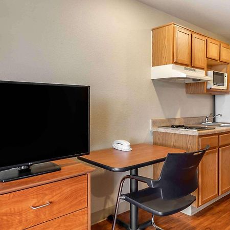 Extended Stay America Select Suites - Wichita - North ภายนอก รูปภาพ