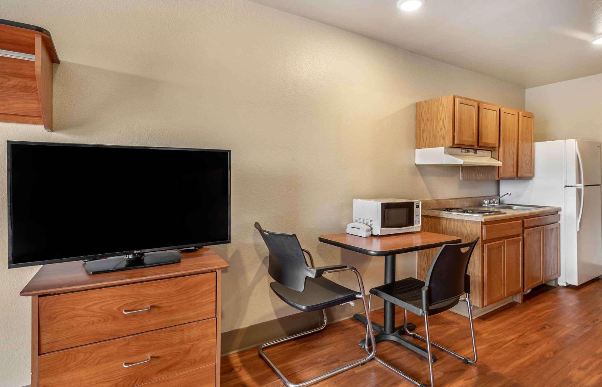 Extended Stay America Select Suites - Wichita - North ภายนอก รูปภาพ