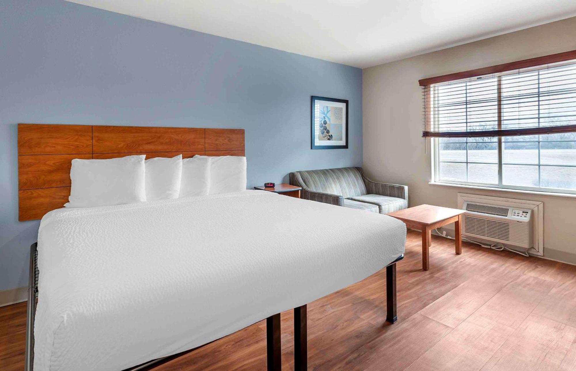 Extended Stay America Select Suites - Wichita - North ภายนอก รูปภาพ