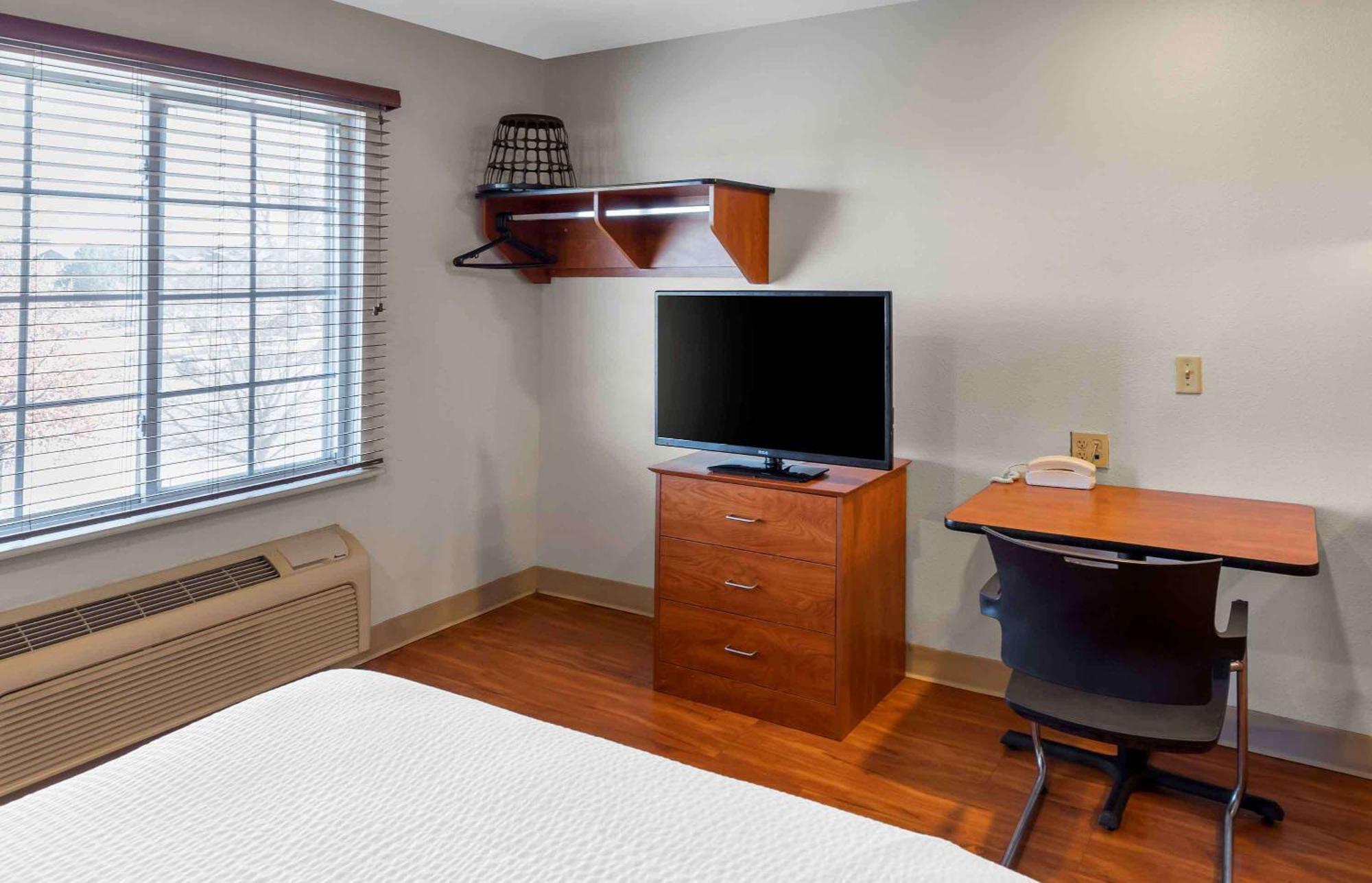 Extended Stay America Select Suites - Wichita - North ภายนอก รูปภาพ