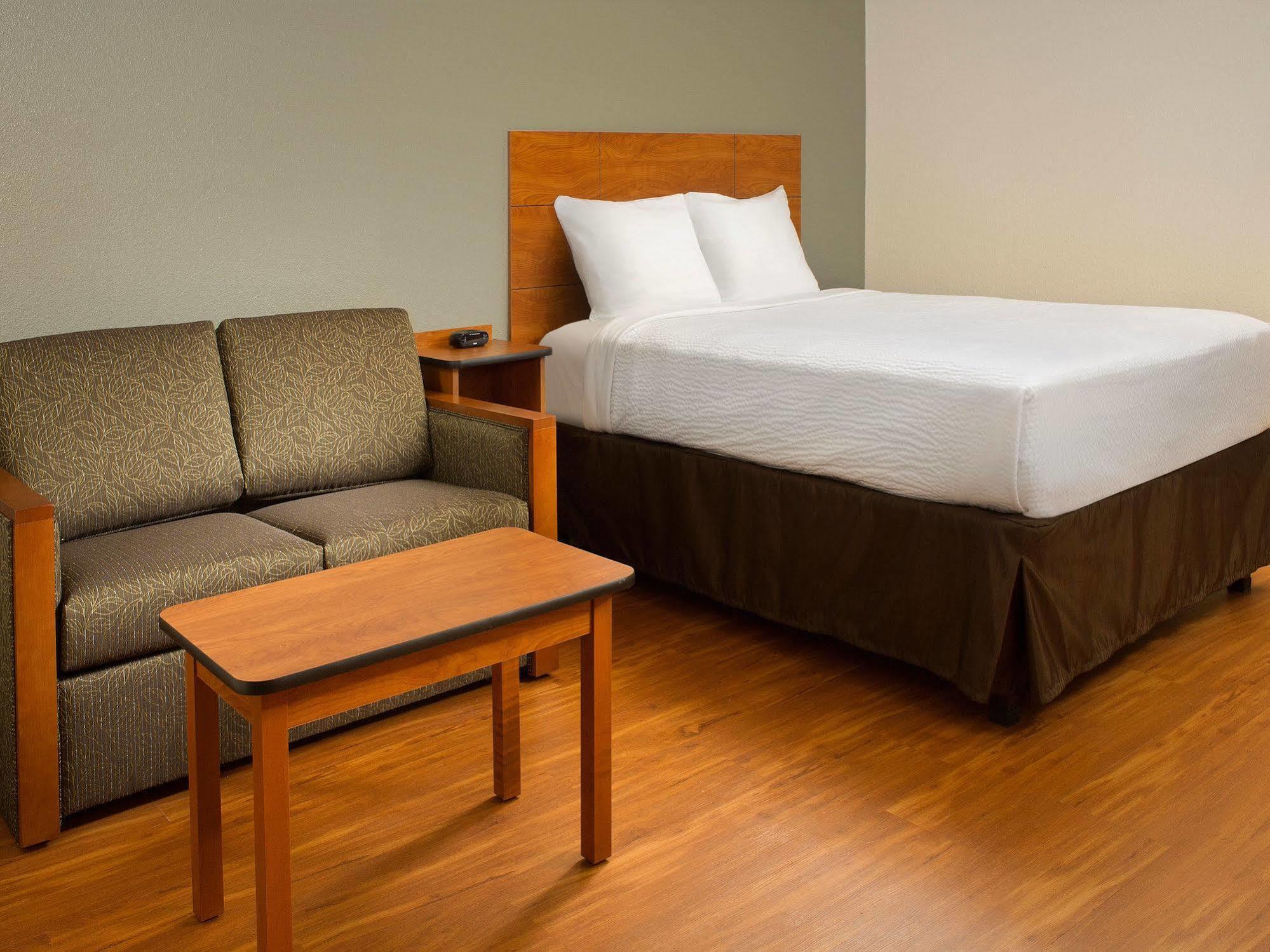 Extended Stay America Select Suites - Wichita - North ภายนอก รูปภาพ