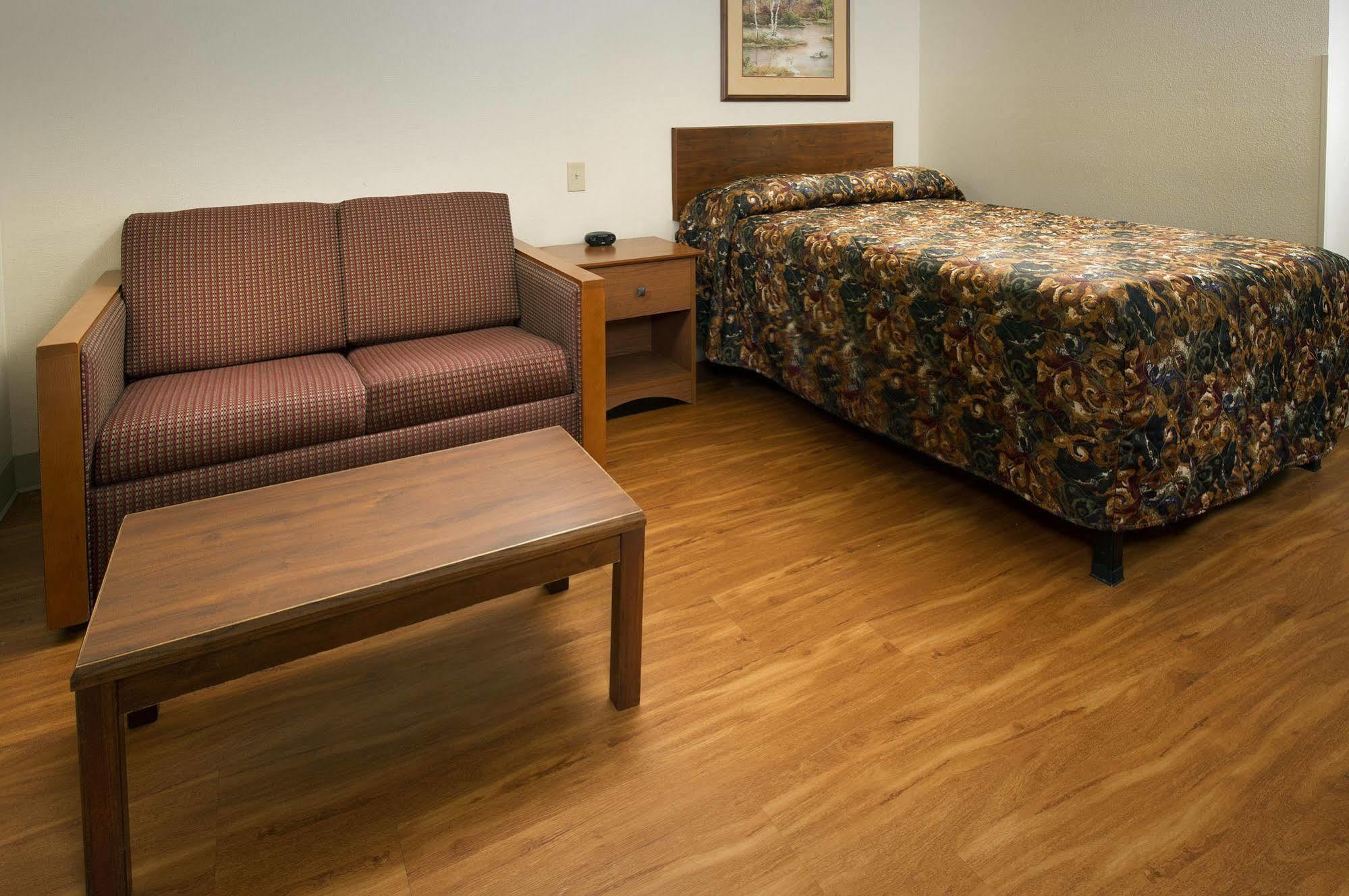 Extended Stay America Select Suites - Wichita - North ภายนอก รูปภาพ